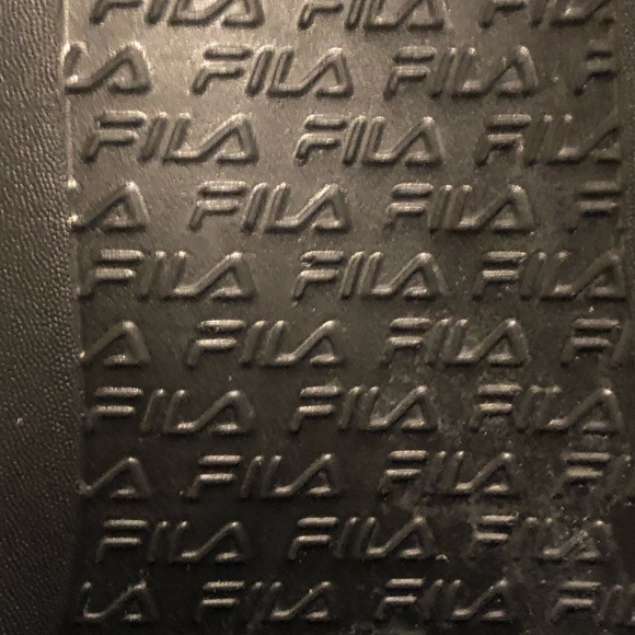 NWOT- FILA Slip-on Sandals. M8/W9 - Picture 12 of 13